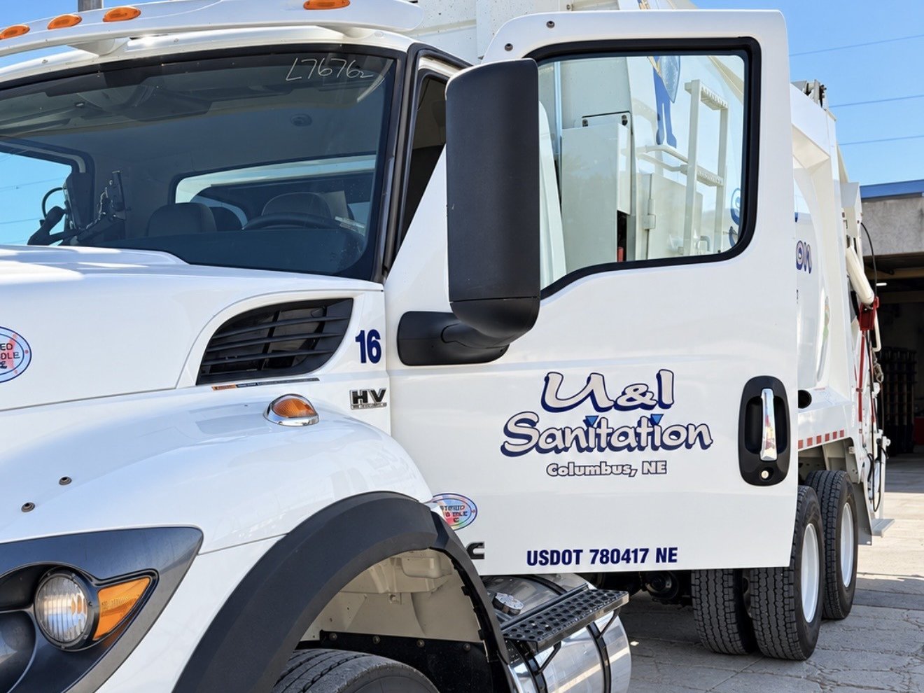 U&I Sanitation truck, Columbus NE